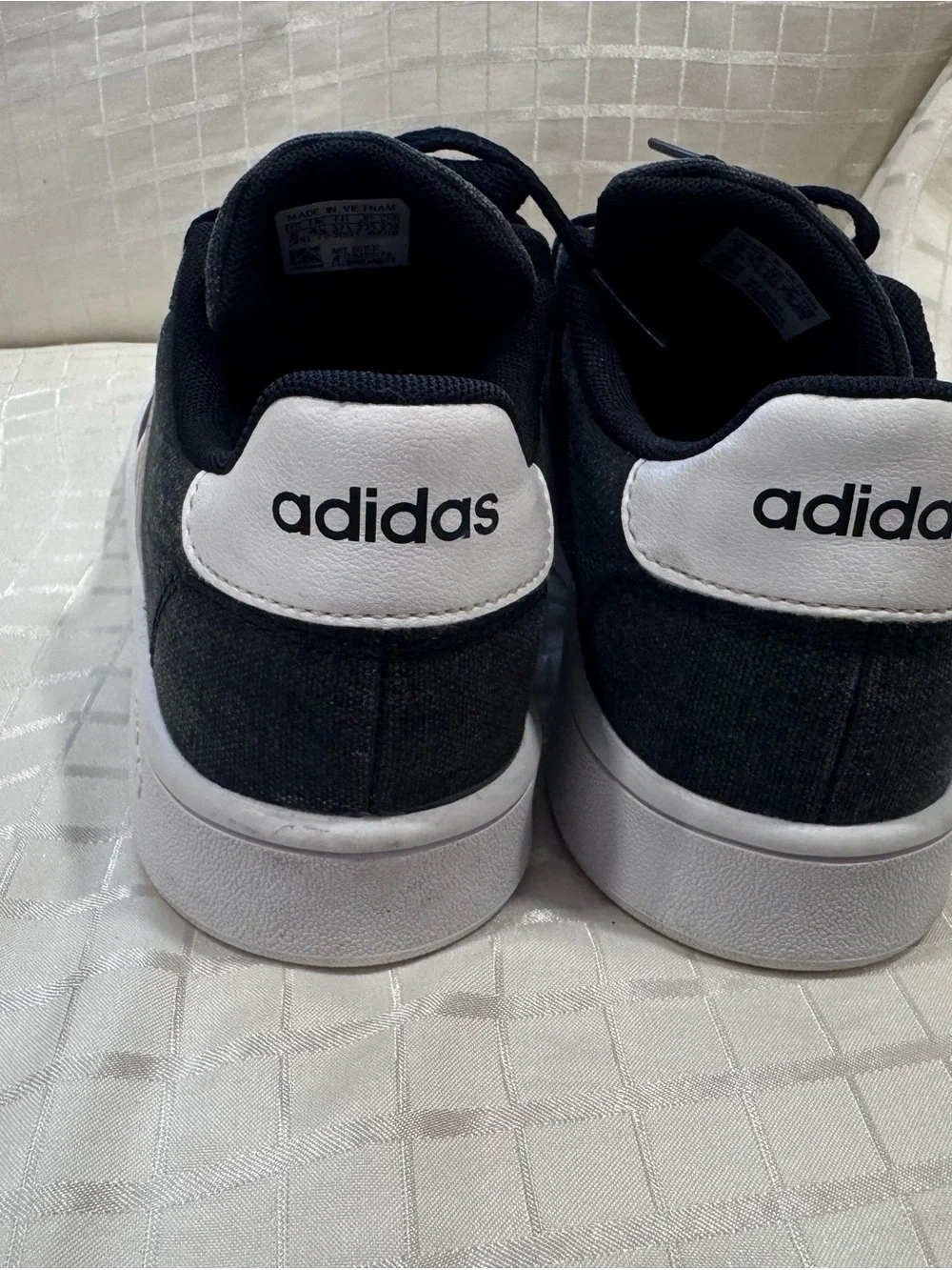 adidas sleek low